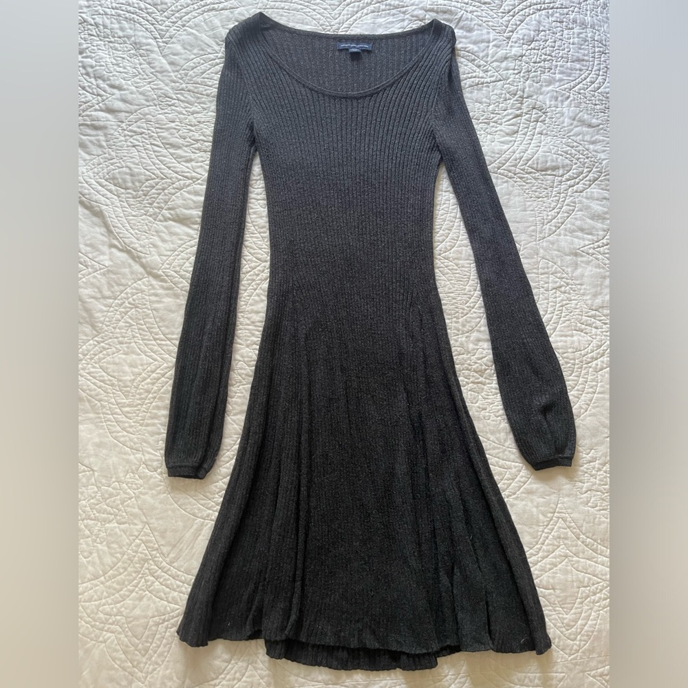 20% OFF 2+ ITEMS! American Eagle Outfitters Rib Knit Sweater Dress. Gray. Small